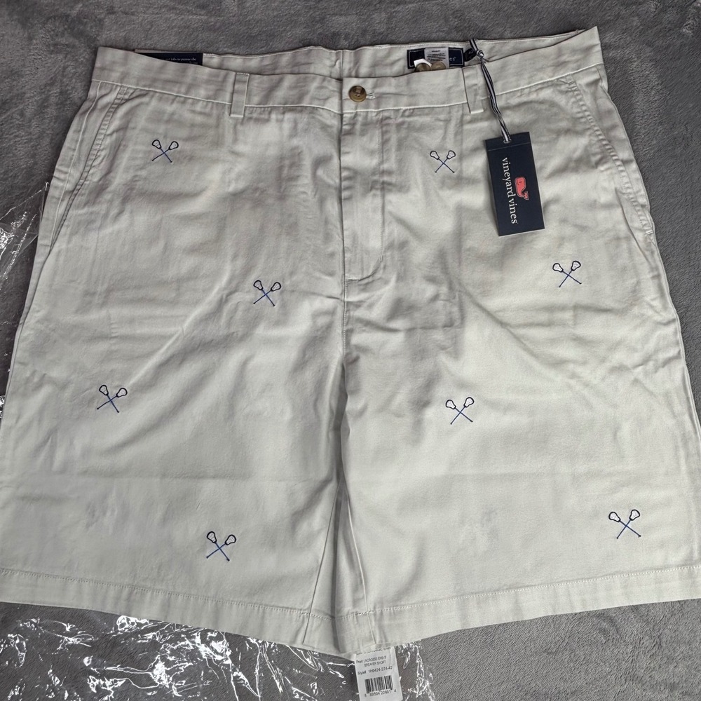 Vineyard Vines Lacrosse Breaker Shorts Men 42 Stone Beige Embroidered 9" Inseam